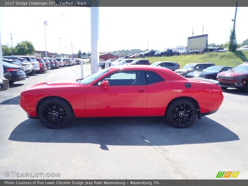 TorRed / Black 2017 Dodge Challenger SXT