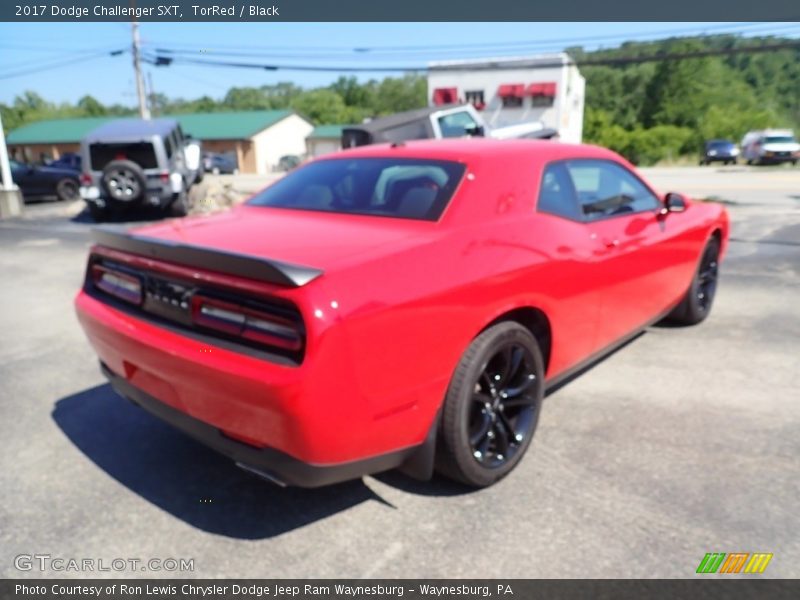 TorRed / Black 2017 Dodge Challenger SXT