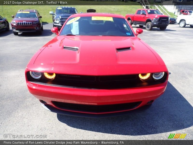 TorRed / Black 2017 Dodge Challenger SXT