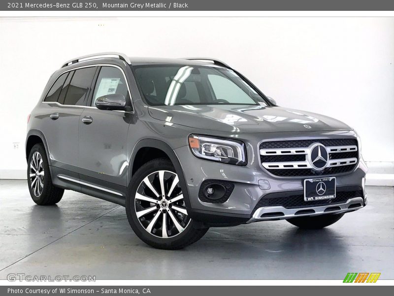 Mountain Grey Metallic / Black 2021 Mercedes-Benz GLB 250