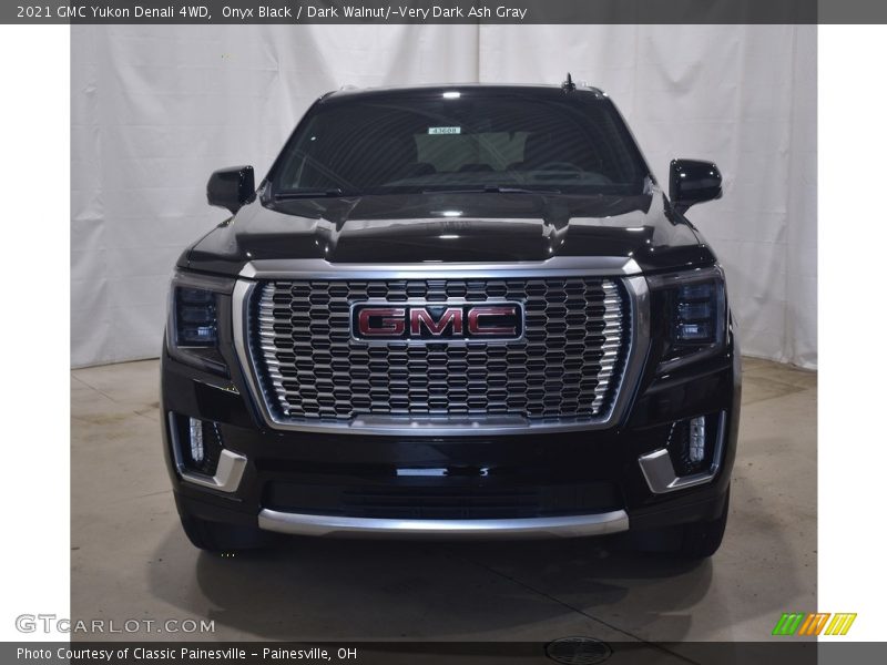 Onyx Black / Dark Walnut/­Very Dark Ash Gray 2021 GMC Yukon Denali 4WD
