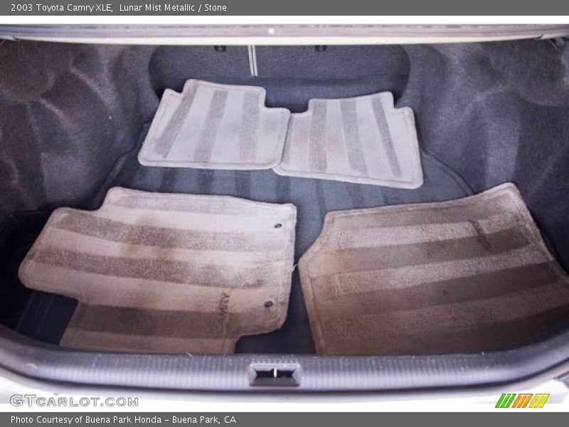 Lunar Mist Metallic / Stone 2003 Toyota Camry XLE