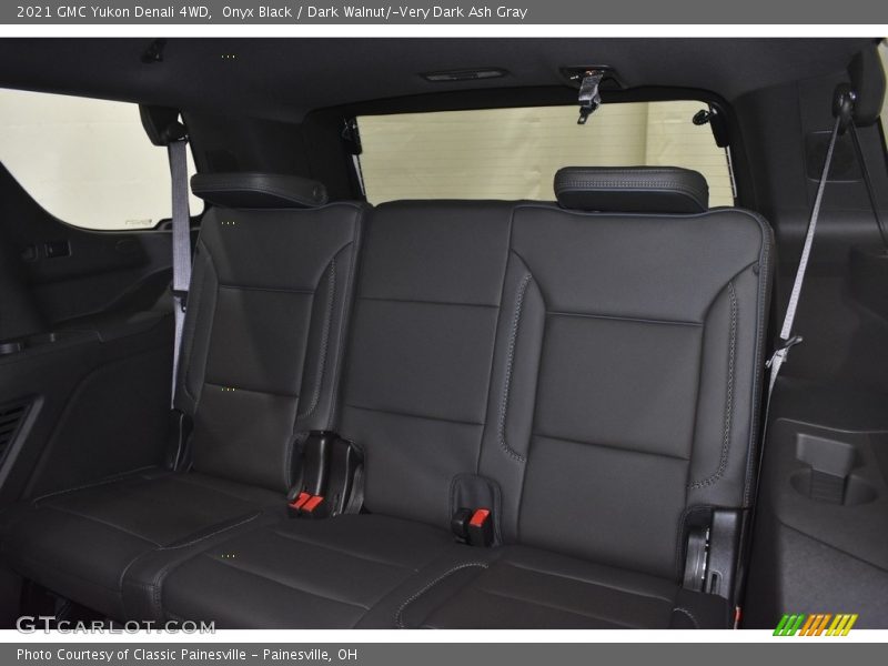 Onyx Black / Dark Walnut/­Very Dark Ash Gray 2021 GMC Yukon Denali 4WD