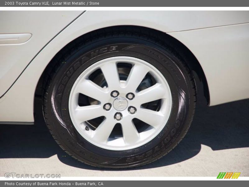 Lunar Mist Metallic / Stone 2003 Toyota Camry XLE