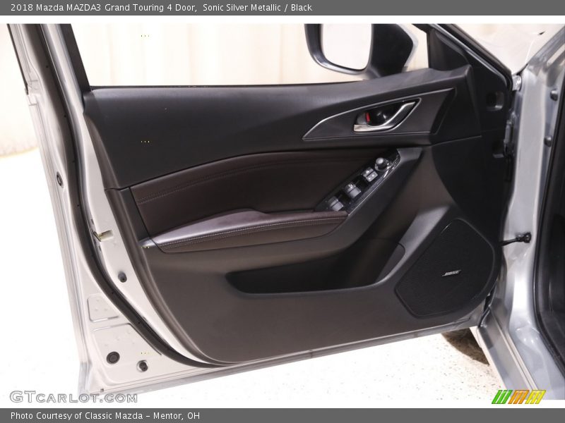 Sonic Silver Metallic / Black 2018 Mazda MAZDA3 Grand Touring 4 Door