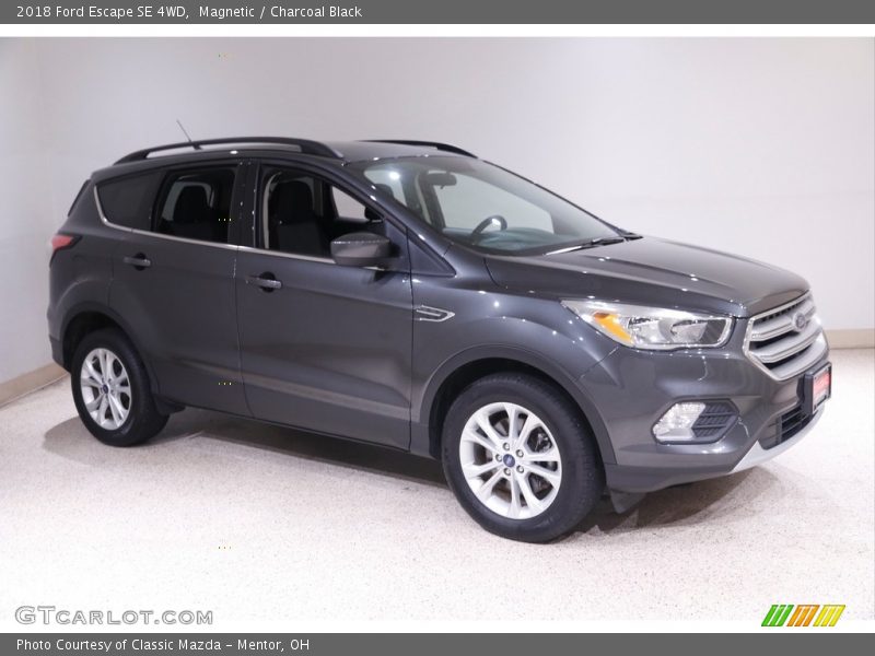 Magnetic / Charcoal Black 2018 Ford Escape SE 4WD