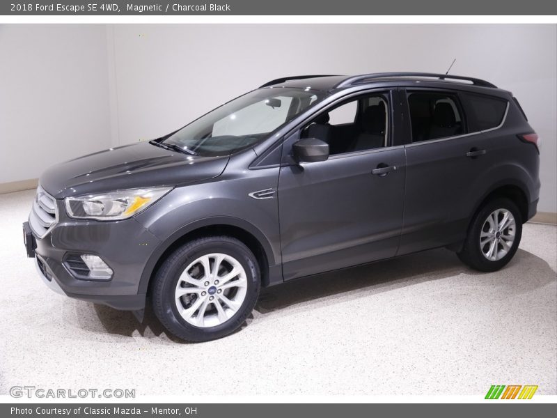 Magnetic / Charcoal Black 2018 Ford Escape SE 4WD