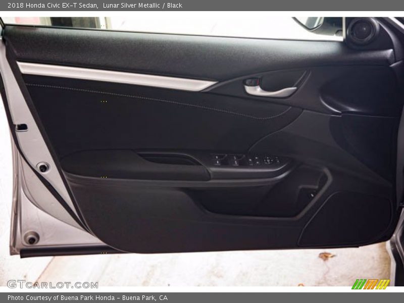 Lunar Silver Metallic / Black 2018 Honda Civic EX-T Sedan