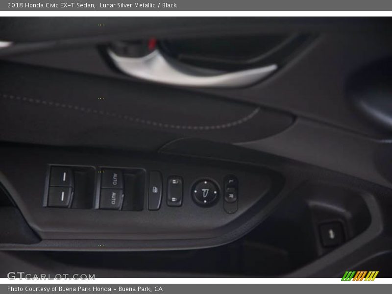 Lunar Silver Metallic / Black 2018 Honda Civic EX-T Sedan