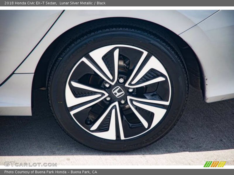 Lunar Silver Metallic / Black 2018 Honda Civic EX-T Sedan