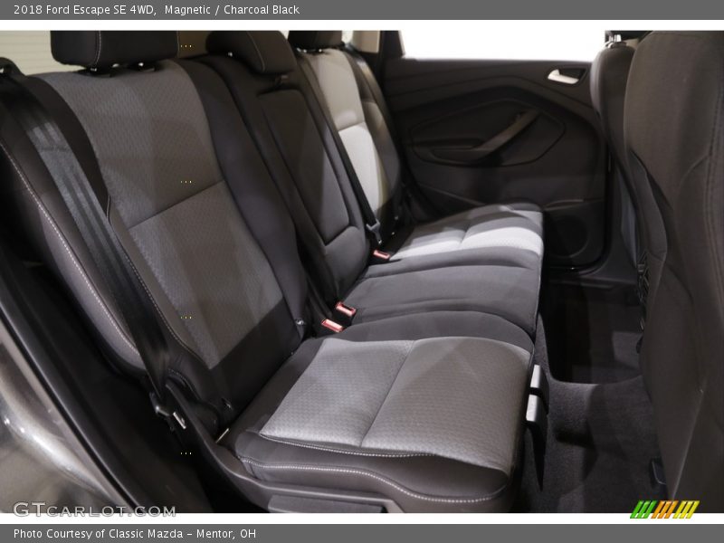 Magnetic / Charcoal Black 2018 Ford Escape SE 4WD