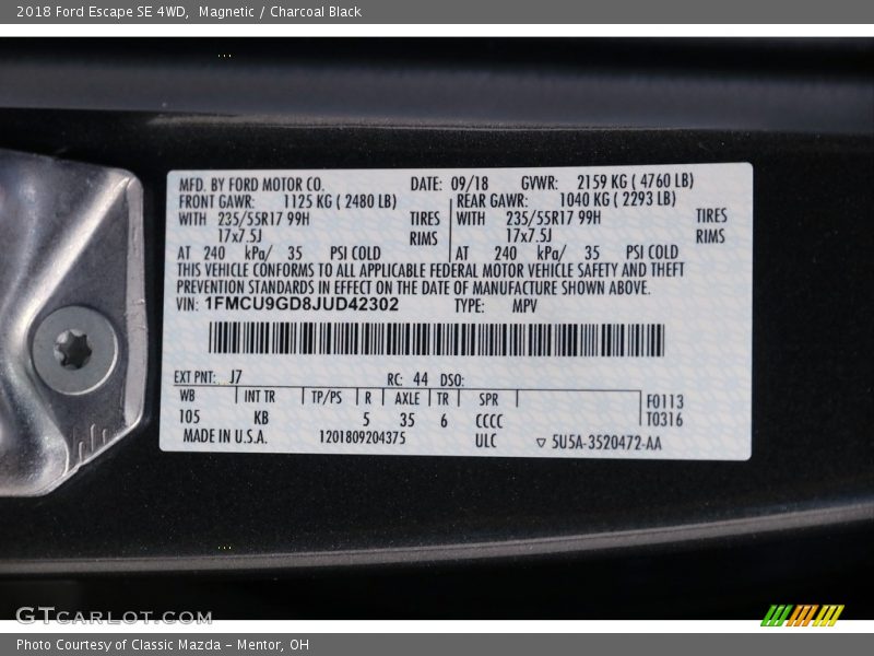 Magnetic / Charcoal Black 2018 Ford Escape SE 4WD