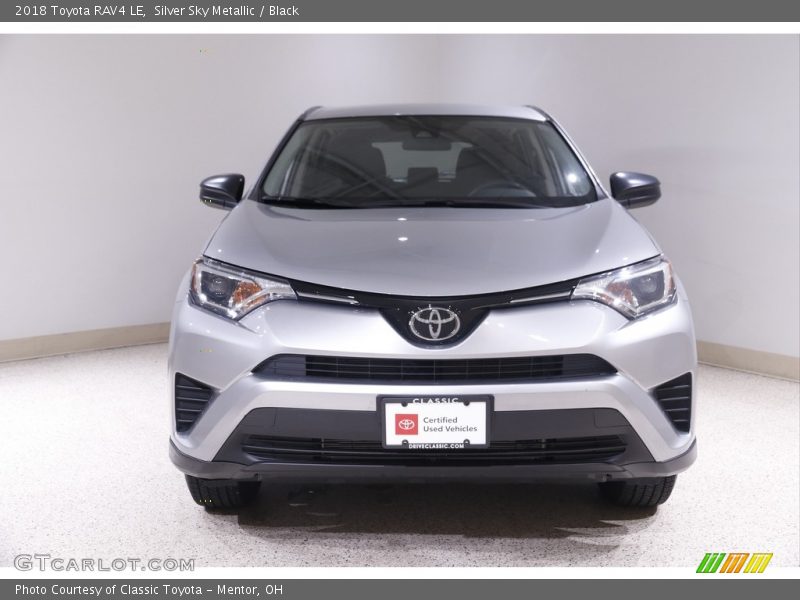Silver Sky Metallic / Black 2018 Toyota RAV4 LE