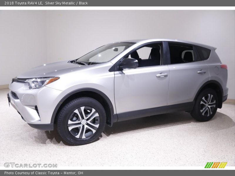 Silver Sky Metallic / Black 2018 Toyota RAV4 LE