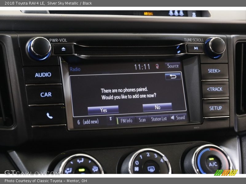 Silver Sky Metallic / Black 2018 Toyota RAV4 LE