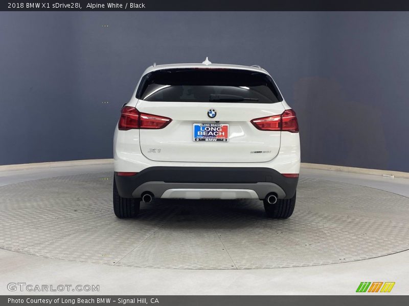 Alpine White / Black 2018 BMW X1 sDrive28i