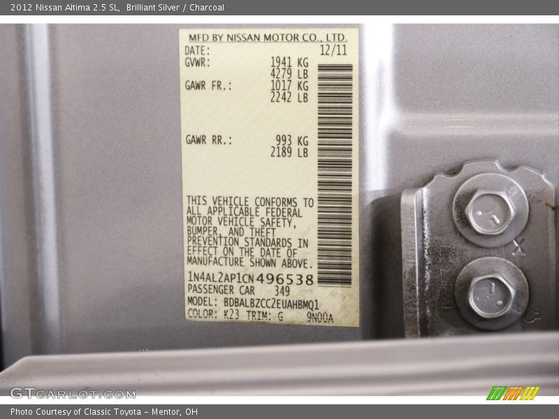 Brilliant Silver / Charcoal 2012 Nissan Altima 2.5 SL