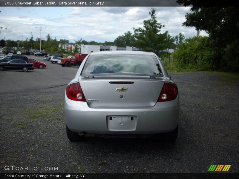 Ultra Silver Metallic / Gray 2005 Chevrolet Cobalt Sedan