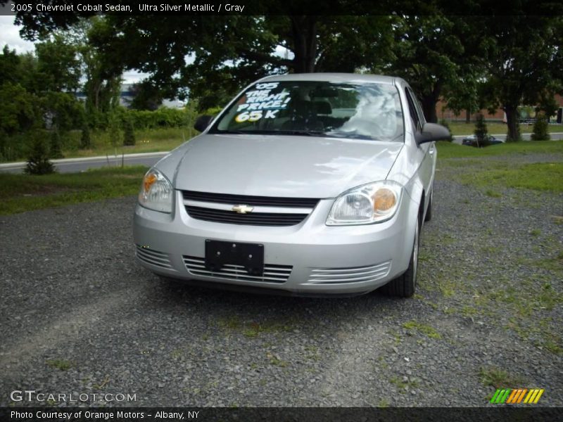 Ultra Silver Metallic / Gray 2005 Chevrolet Cobalt Sedan