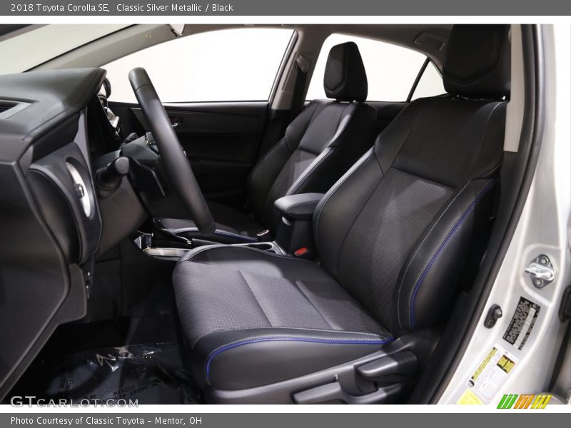 Classic Silver Metallic / Black 2018 Toyota Corolla SE