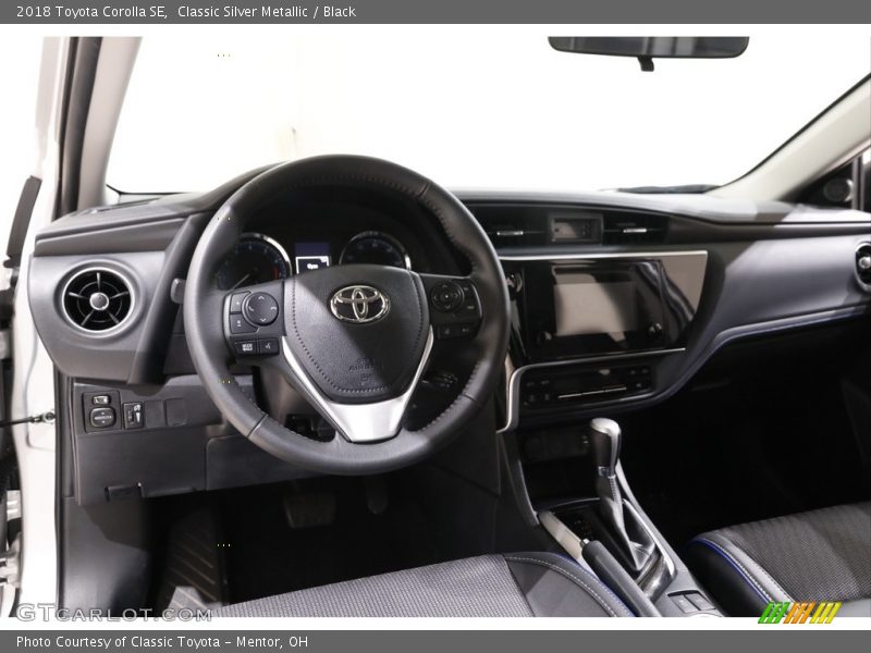 Classic Silver Metallic / Black 2018 Toyota Corolla SE