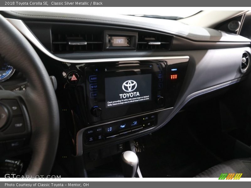 Classic Silver Metallic / Black 2018 Toyota Corolla SE