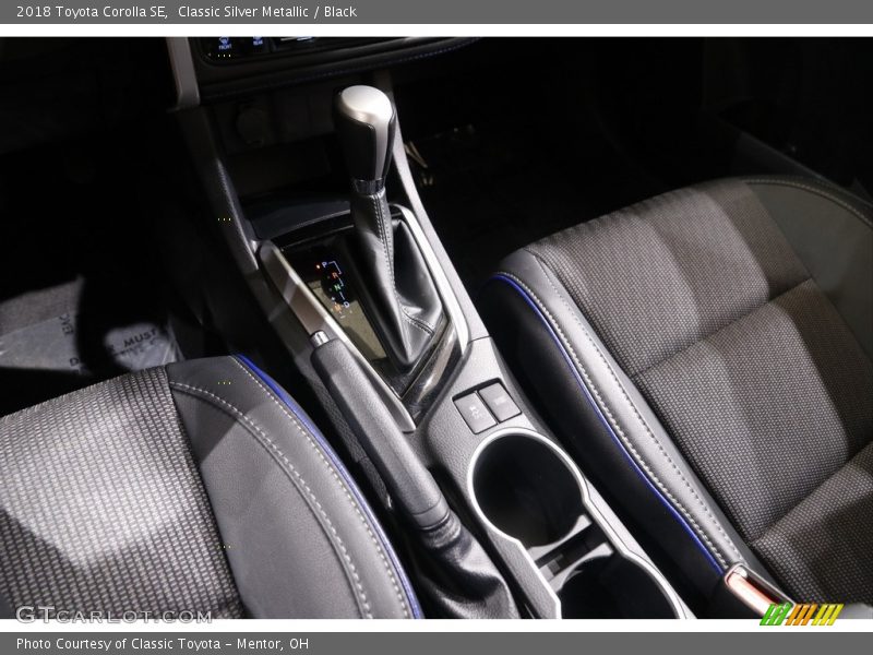 Classic Silver Metallic / Black 2018 Toyota Corolla SE