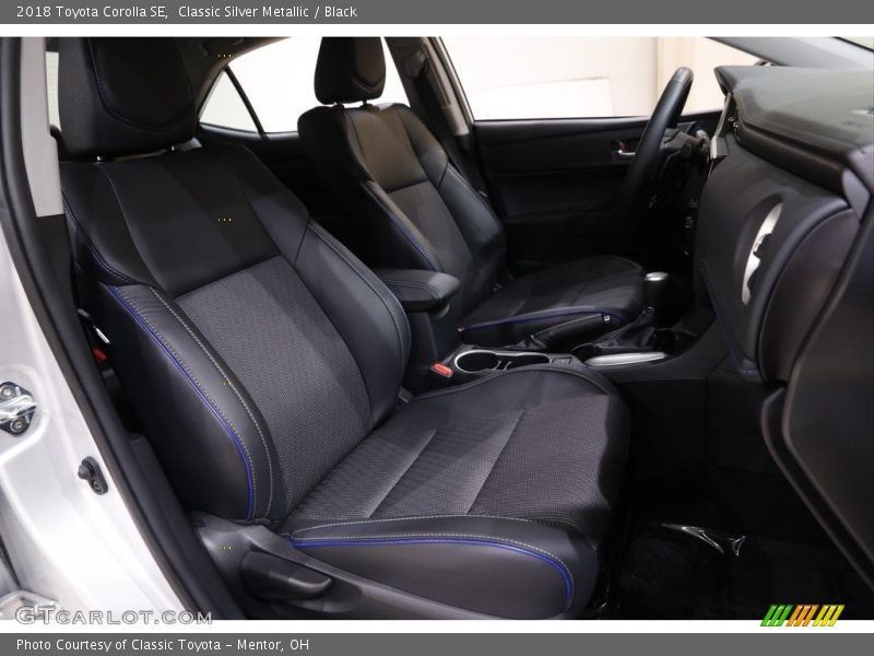 Classic Silver Metallic / Black 2018 Toyota Corolla SE