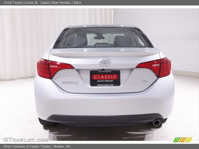 Classic Silver Metallic / Black 2018 Toyota Corolla SE