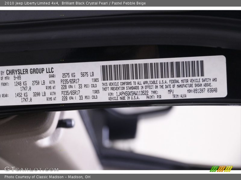 Brilliant Black Crystal Pearl / Pastel Pebble Beige 2010 Jeep Liberty Limited 4x4