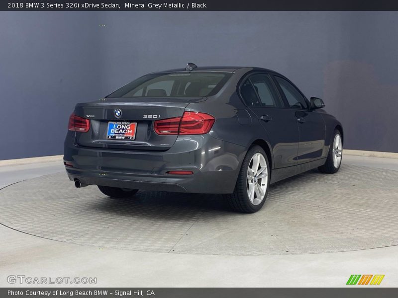 Mineral Grey Metallic / Black 2018 BMW 3 Series 320i xDrive Sedan
