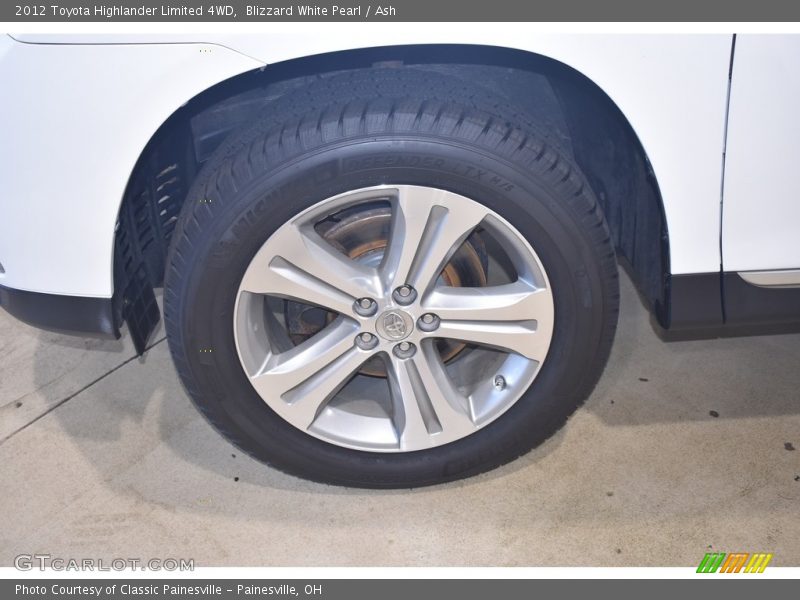 Blizzard White Pearl / Ash 2012 Toyota Highlander Limited 4WD