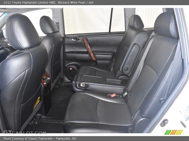 Blizzard White Pearl / Ash 2012 Toyota Highlander Limited 4WD