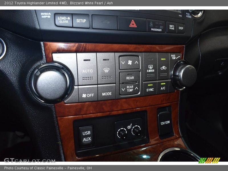 Blizzard White Pearl / Ash 2012 Toyota Highlander Limited 4WD