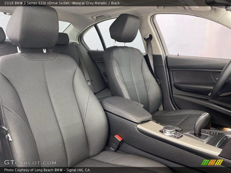 Mineral Grey Metallic / Black 2018 BMW 3 Series 320i xDrive Sedan