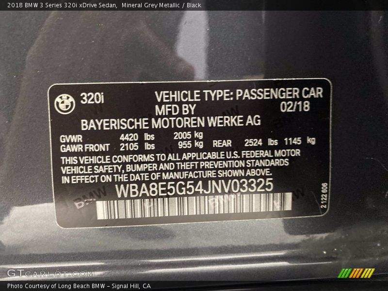 Mineral Grey Metallic / Black 2018 BMW 3 Series 320i xDrive Sedan