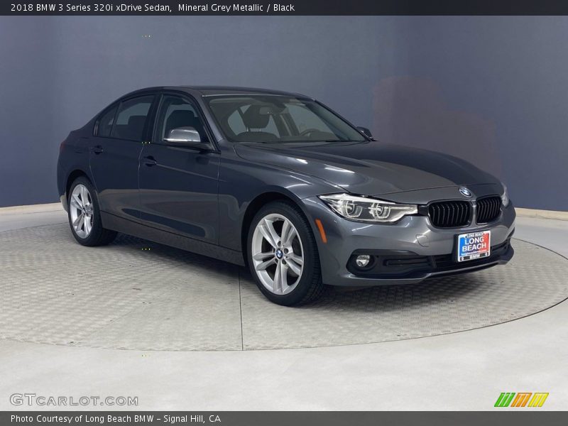 Mineral Grey Metallic / Black 2018 BMW 3 Series 320i xDrive Sedan