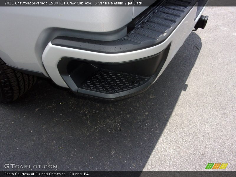 Silver Ice Metallic / Jet Black 2021 Chevrolet Silverado 1500 RST Crew Cab 4x4