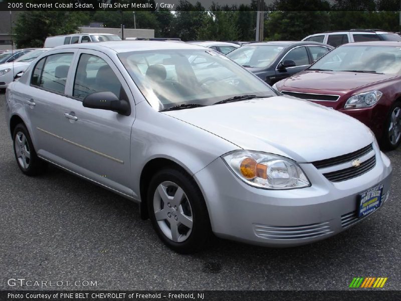 Ultra Silver Metallic / Gray 2005 Chevrolet Cobalt Sedan