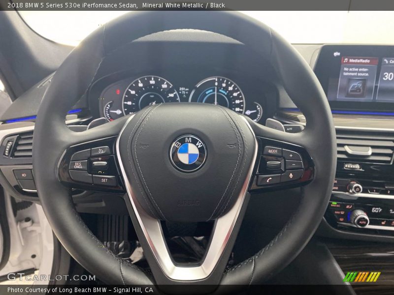 Mineral White Metallic / Black 2018 BMW 5 Series 530e iPerfomance Sedan