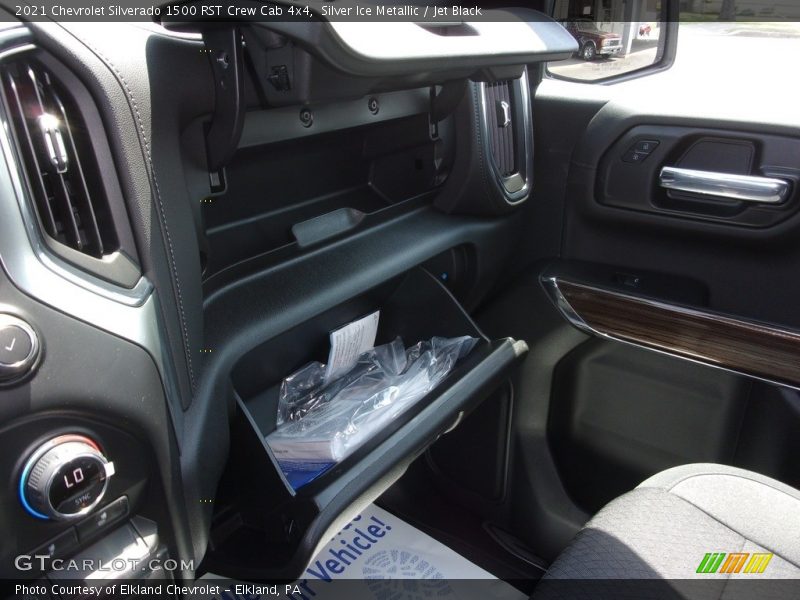 Silver Ice Metallic / Jet Black 2021 Chevrolet Silverado 1500 RST Crew Cab 4x4