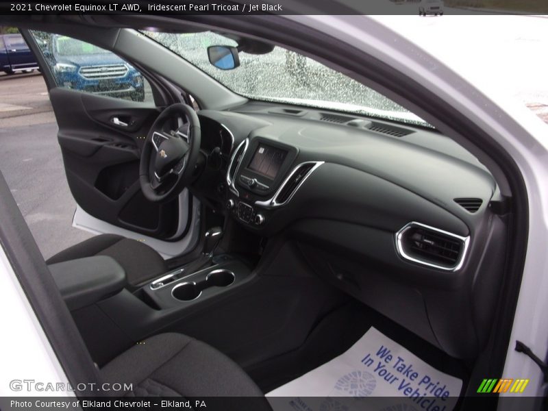 Iridescent Pearl Tricoat / Jet Black 2021 Chevrolet Equinox LT AWD