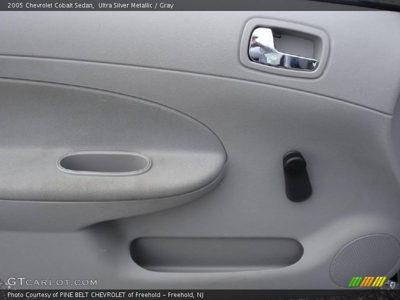 Ultra Silver Metallic / Gray 2005 Chevrolet Cobalt Sedan