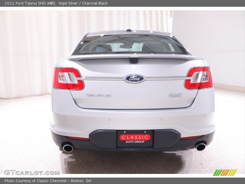 Ingot Silver / Charcoal Black 2011 Ford Taurus SHO AWD