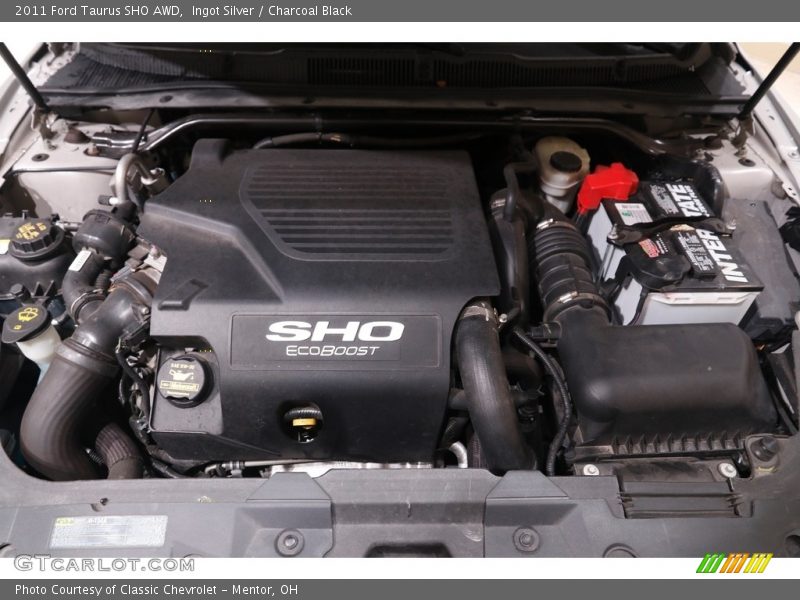 Ingot Silver / Charcoal Black 2011 Ford Taurus SHO AWD