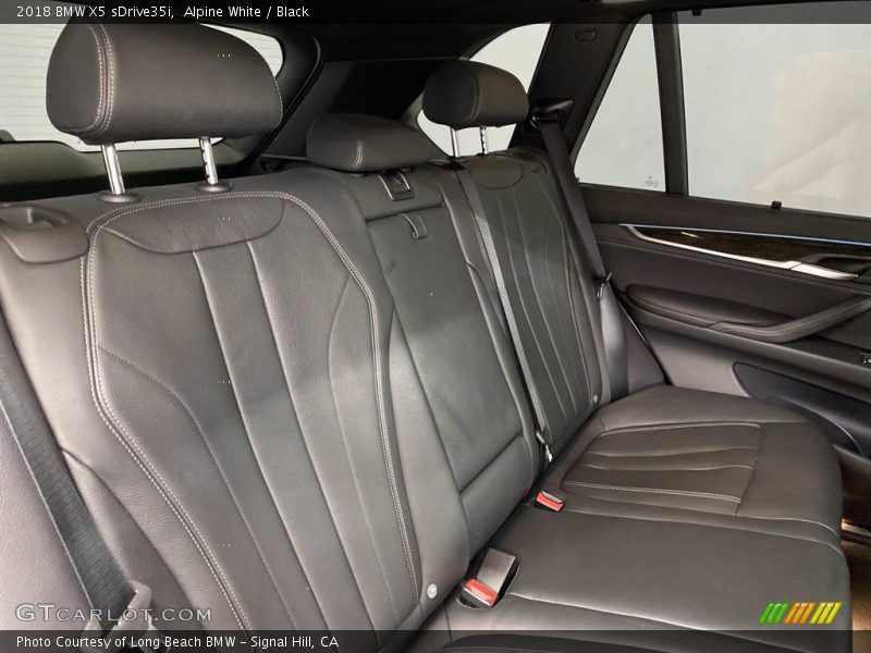 Alpine White / Black 2018 BMW X5 sDrive35i