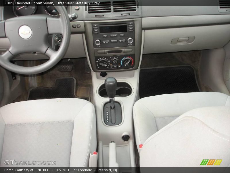 Ultra Silver Metallic / Gray 2005 Chevrolet Cobalt Sedan