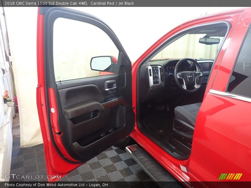 Cardinal Red / Jet Black 2018 GMC Sierra 1500 SLE Double Cab 4WD