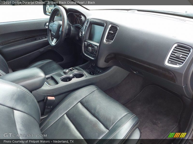 Dashboard of 2016 Durango Citadel