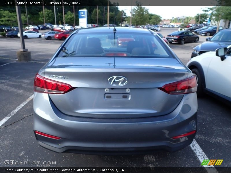 Urban Gray / Black 2018 Hyundai Accent SE